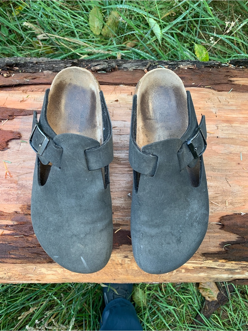 Birkenstock Betula Suede Clog Mules in Black Womens size 10